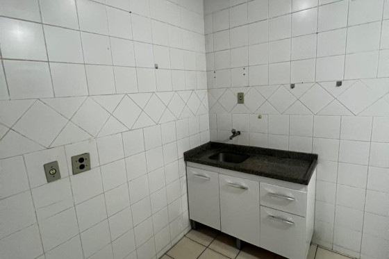 Apartamento para alugar - 60.00m² - Zona III, Umuarama-PR