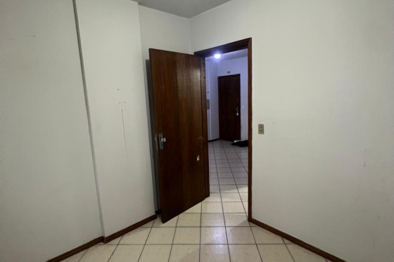 Apartamento para alugar - 60.00m² - Zona III, Umuarama-PR