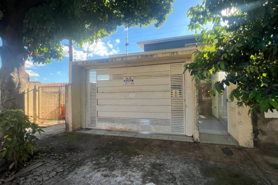 Casa para alugar - 100m² - Praça 7 de Setembro, Umuarama-PR