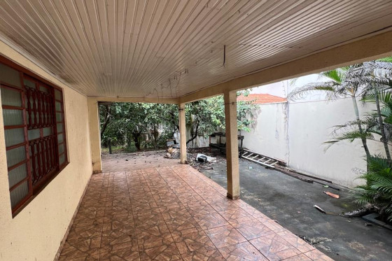Casa à venda - 500m² - Umuarama-PR