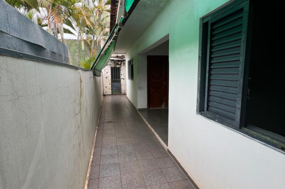Casa para alugar - 100.00m² - Umuarama-PR